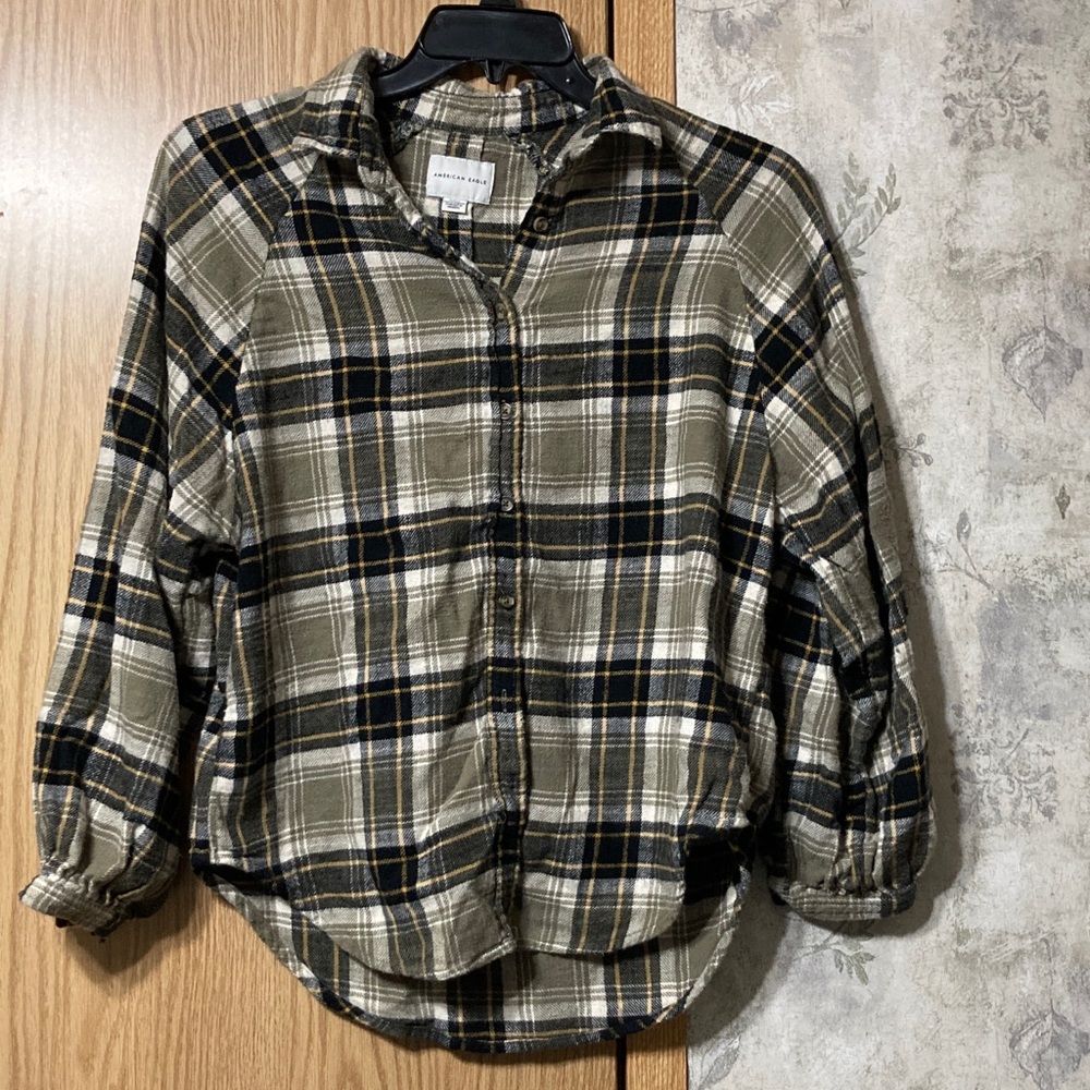 American Eagle Outfitters Olive Plaid Button-Down Shirt